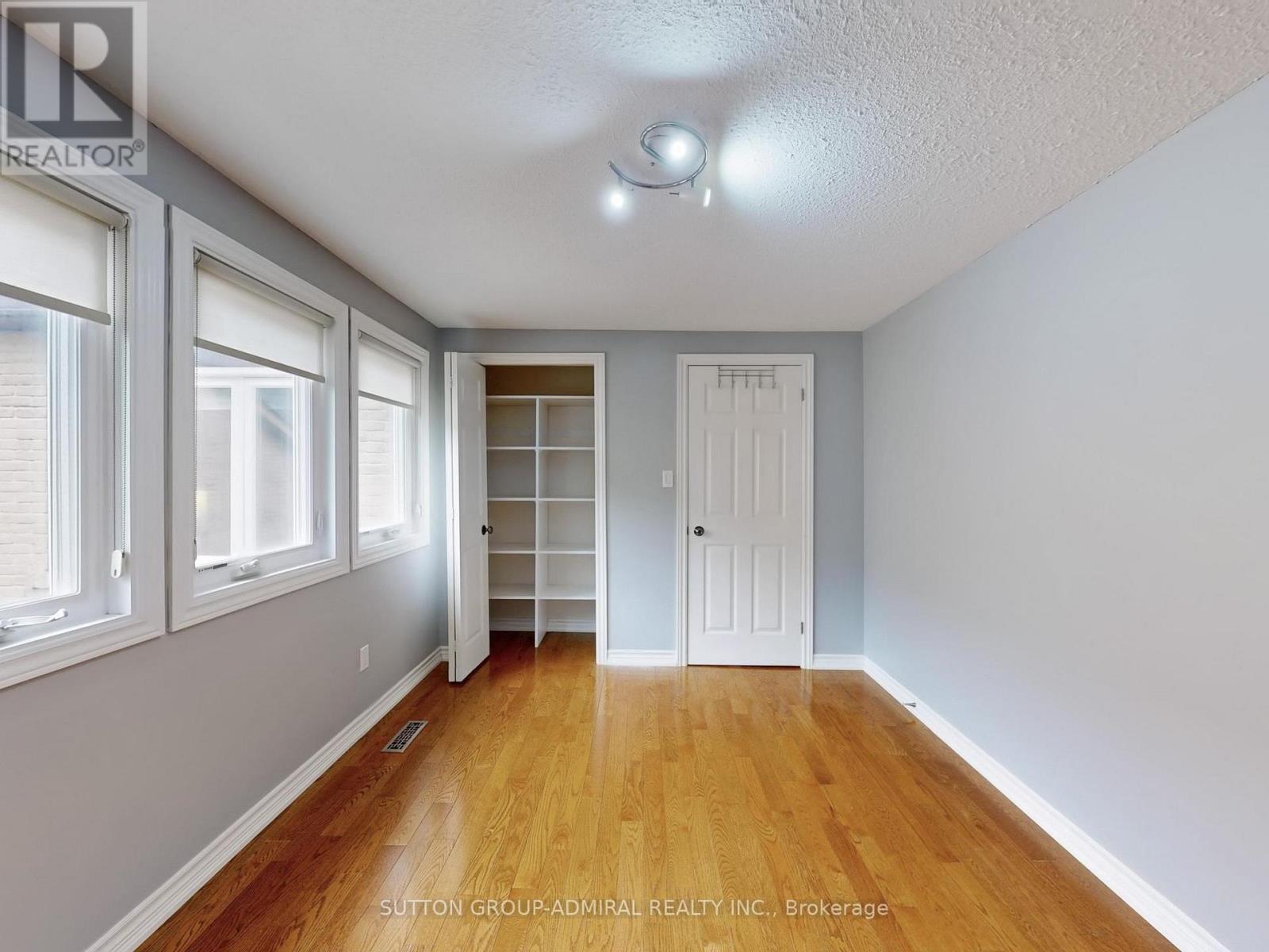 57 Peter Andrew Crescent, Vaughan, Ontario  L4J 3E2 - Photo 37 - N12183787