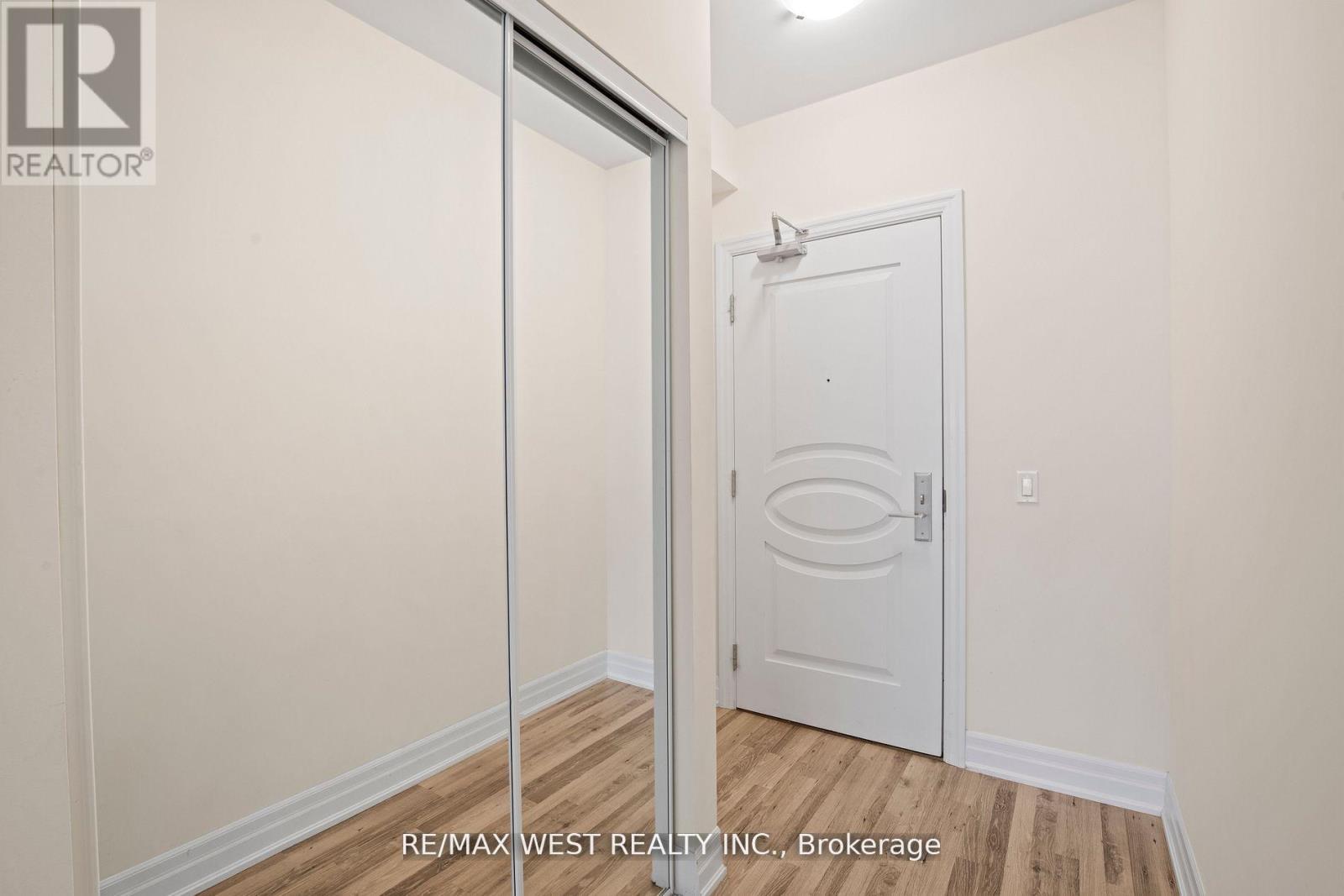 Property at 706 - 9075 JANE STREET S image 3