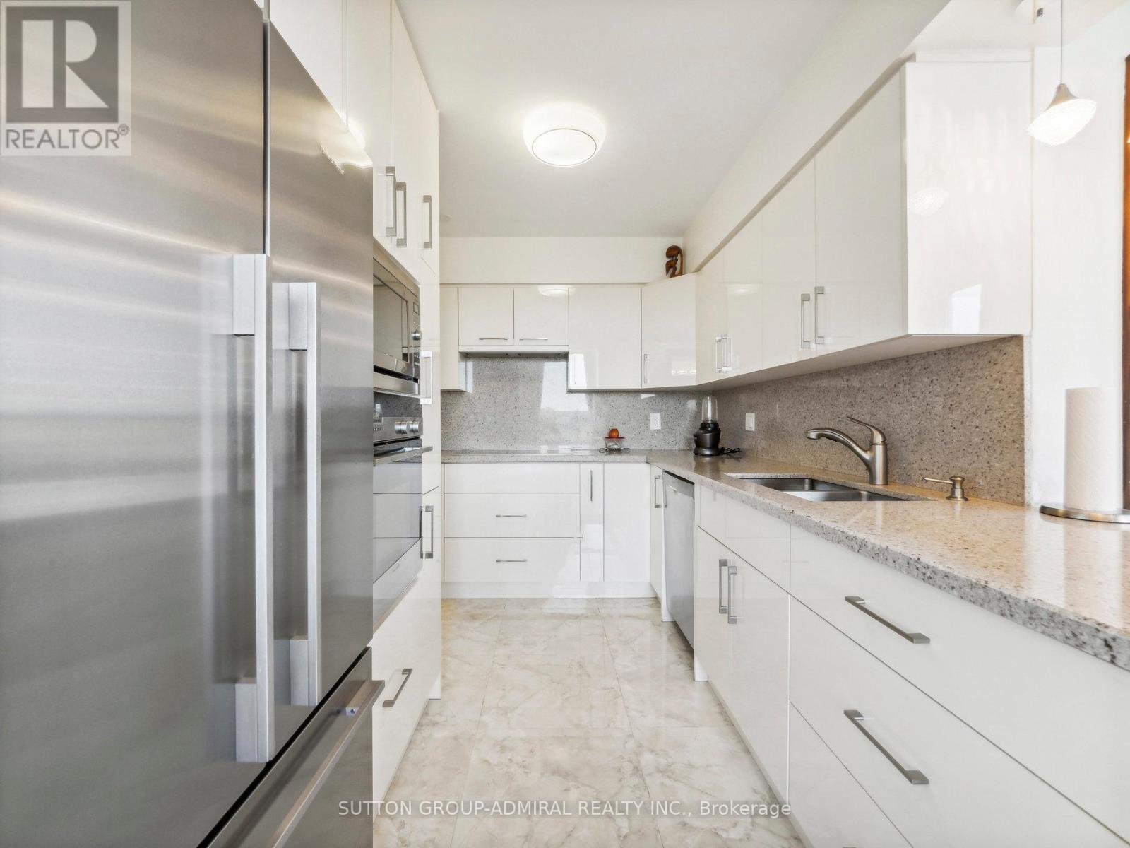 Property at 604 - 7 TOWNSGATE DRIVE image 3