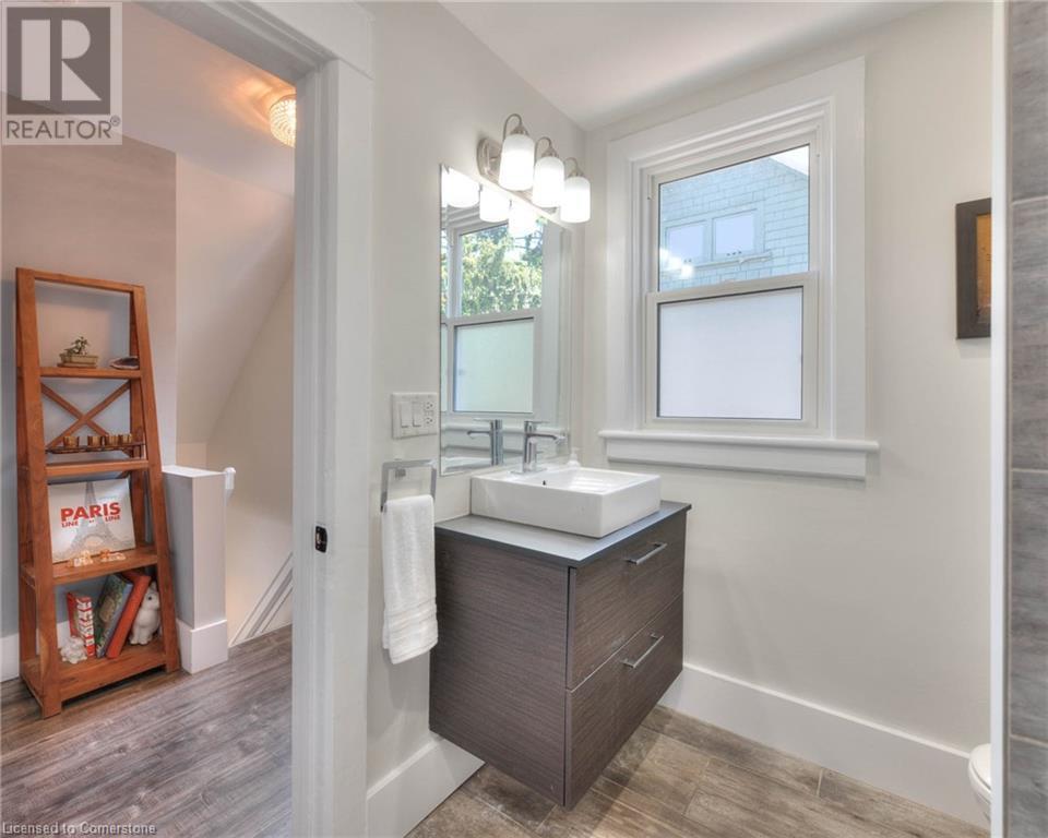 54 Willow Street, Waterloo, Ontario  N2J 1V5 - Photo 18 - 40730151