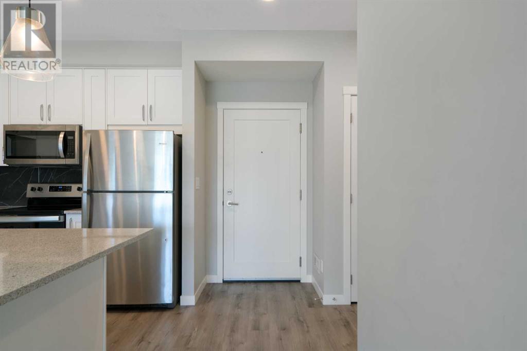 Property at 313, 200 Shawnee Square SW image 3