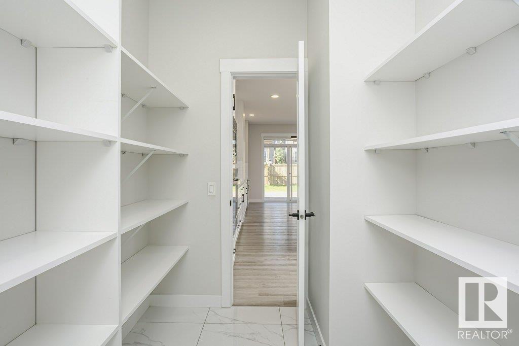 Property at 730 KINGLET BV NW image 3