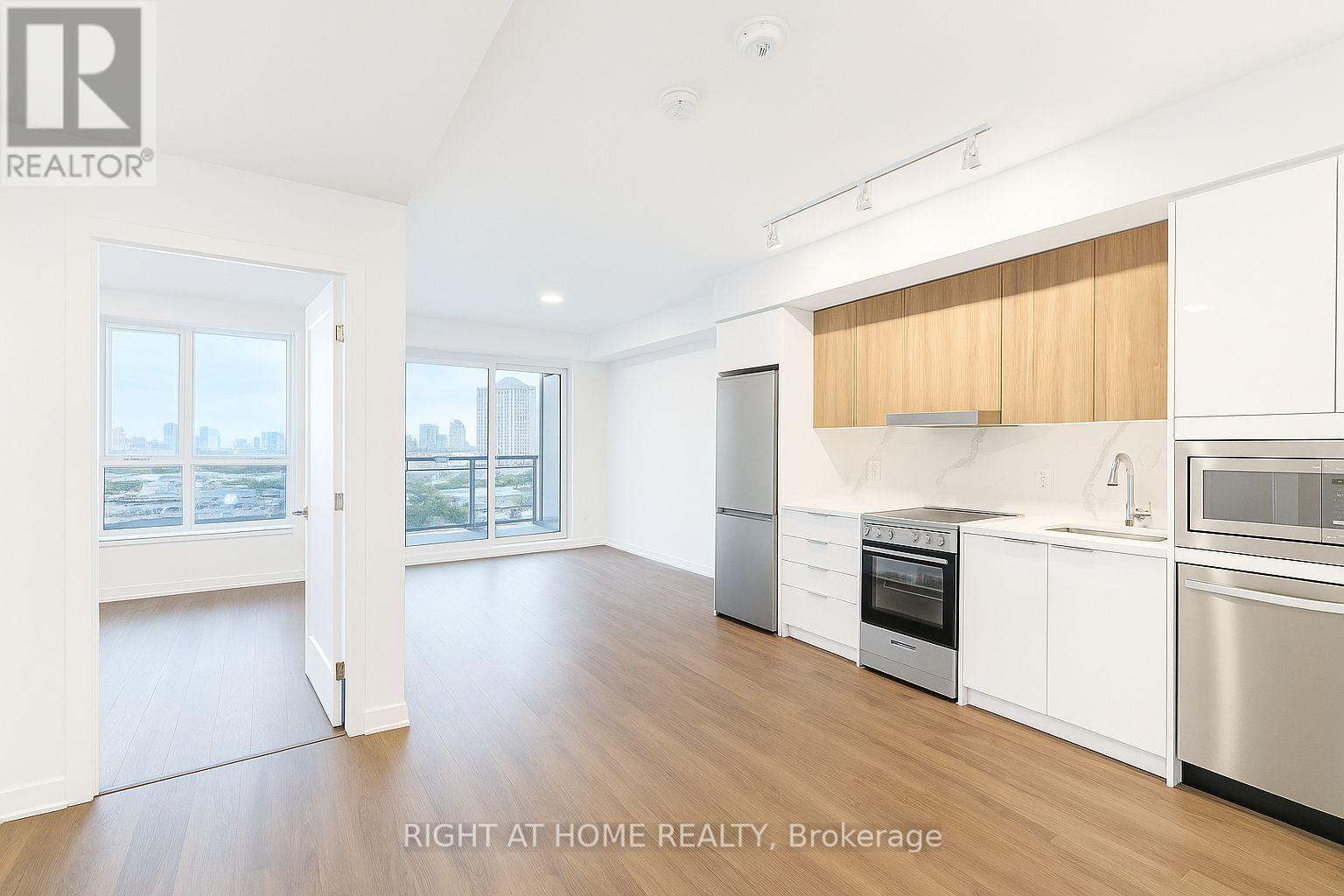 537 - 5081 Hurontario Street, Mississauga, Ontario  L4Z 3X7 - Photo 1 - W12183798