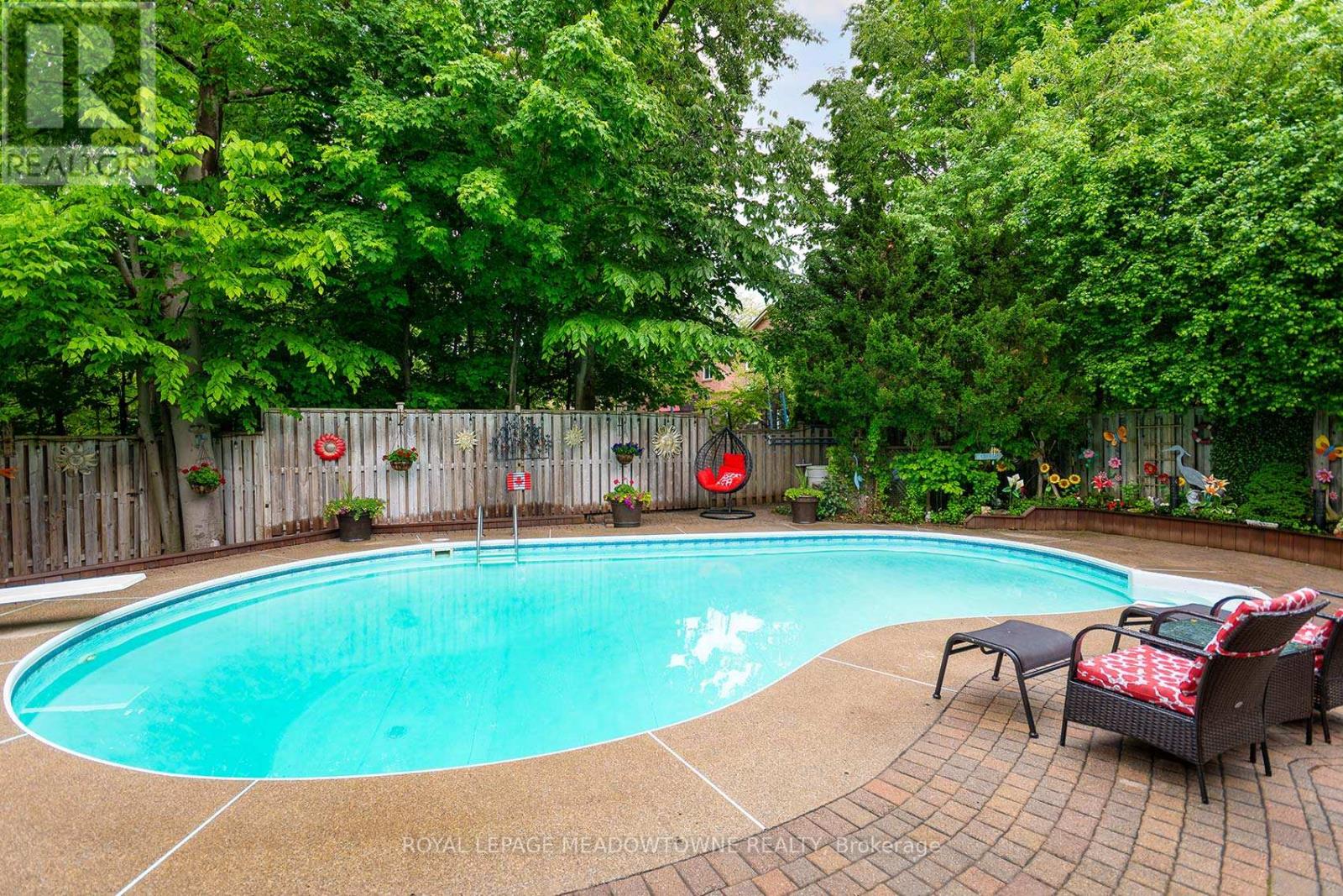 2818 Folkway Drive, Mississauga, Ontario  L5L 2H9 - Photo 36 - W12183799