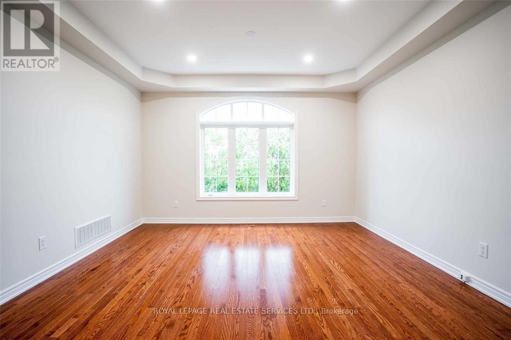 2420 Valleyridge Drive, Oakville (Bc Bronte Creek), Ontario  L6M 5G7 - Photo 11 - W12183824