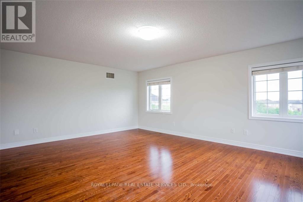 2420 Valleyridge Drive, Oakville (Bc Bronte Creek), Ontario  L6M 5G7 - Photo 16 - W12183824