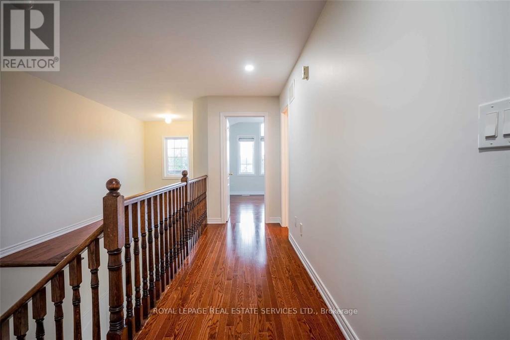 2420 Valleyridge Drive, Oakville (Bc Bronte Creek), Ontario  L6M 5G7 - Photo 21 - W12183824