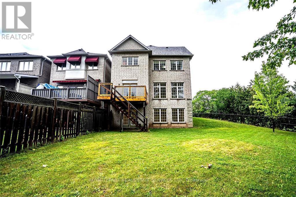 2420 Valleyridge Drive, Oakville (Bc Bronte Creek), Ontario  L6M 5G7 - Photo 28 - W12183824