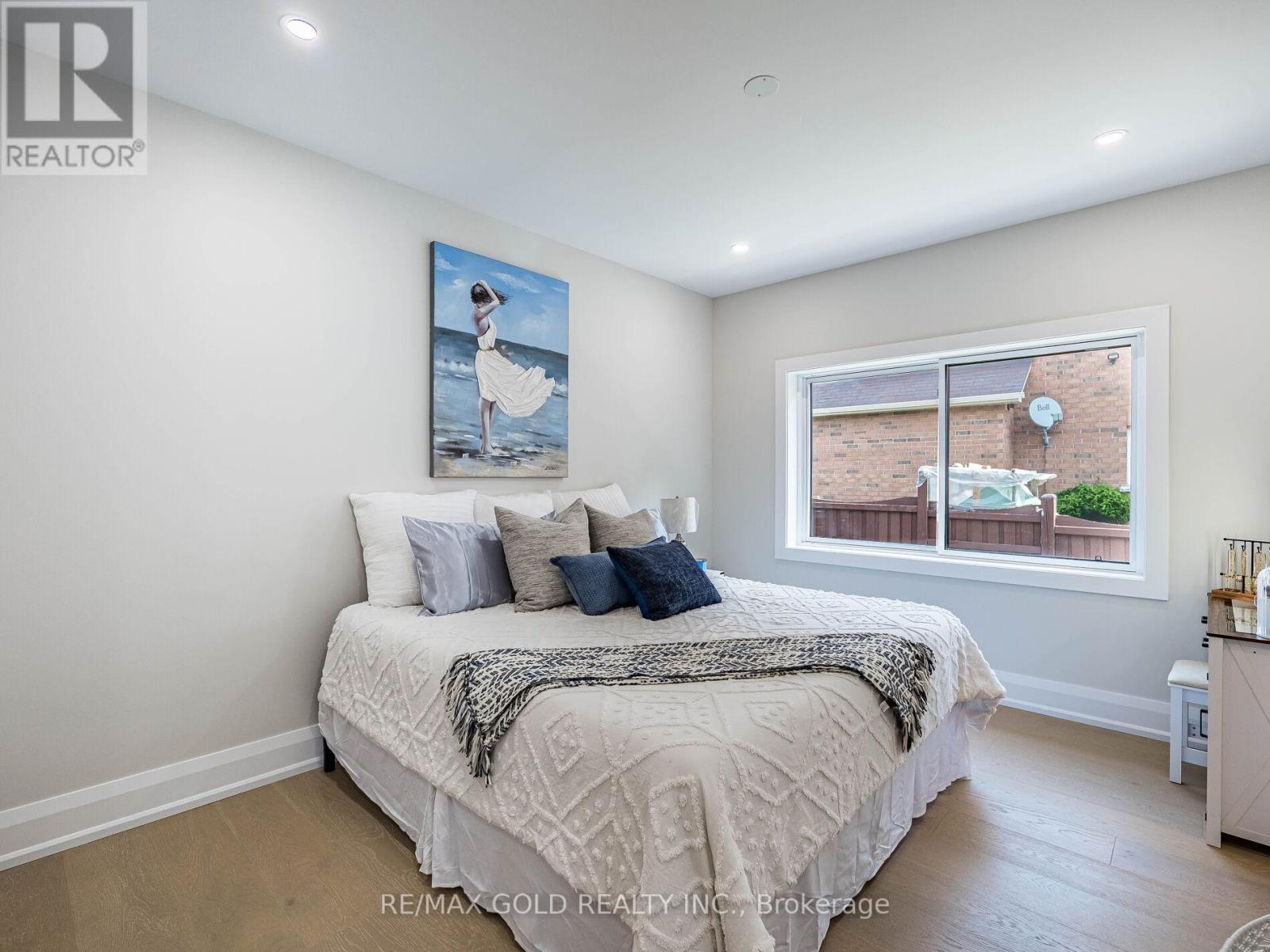 35 Borland Crescent, Caledon (Caledon East), Ontario  L7C 3M4 - Photo 23 - W12183826