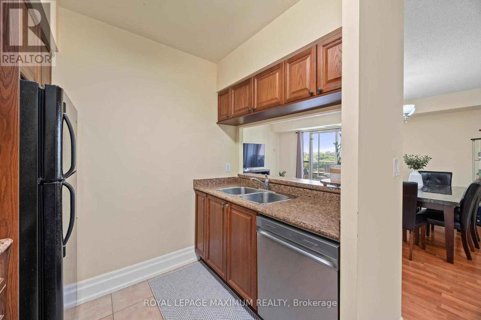 807 - 2088 Lawrence Avenue W, Toronto, Ontario  M9N 2Z9 - Photo 17 - W12183828