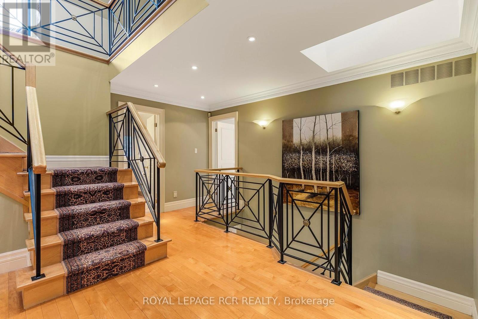 34 Garden Avenue, Richmond Hill, Ontario  L4C 6L9 - Photo 14 - N12172367