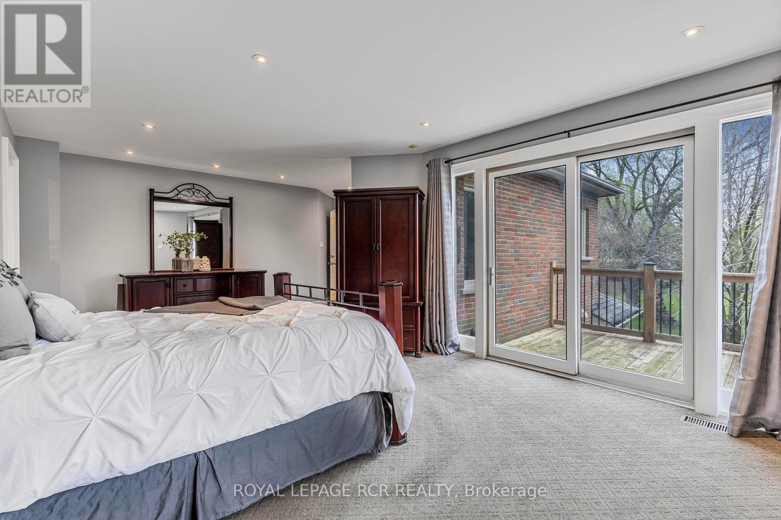 34 Garden Avenue, Richmond Hill, Ontario  L4C 6L9 - Photo 19 - N12172367