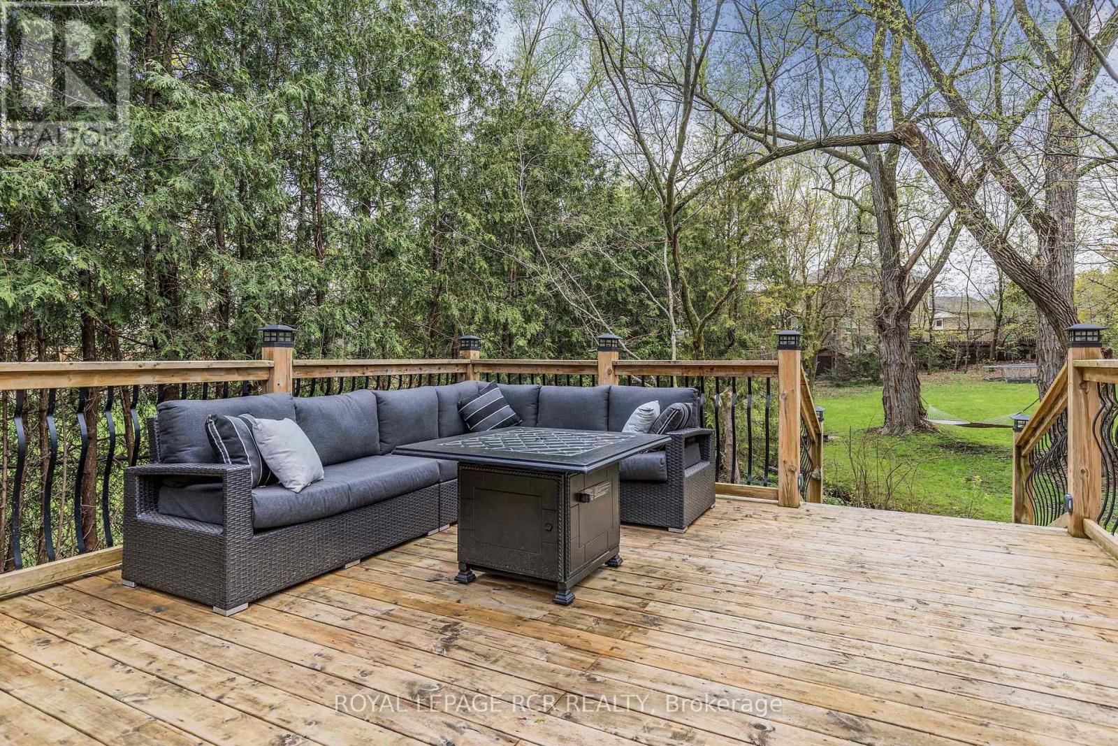 34 Garden Avenue, Richmond Hill, Ontario  L4C 6L9 - Photo 33 - N12172367