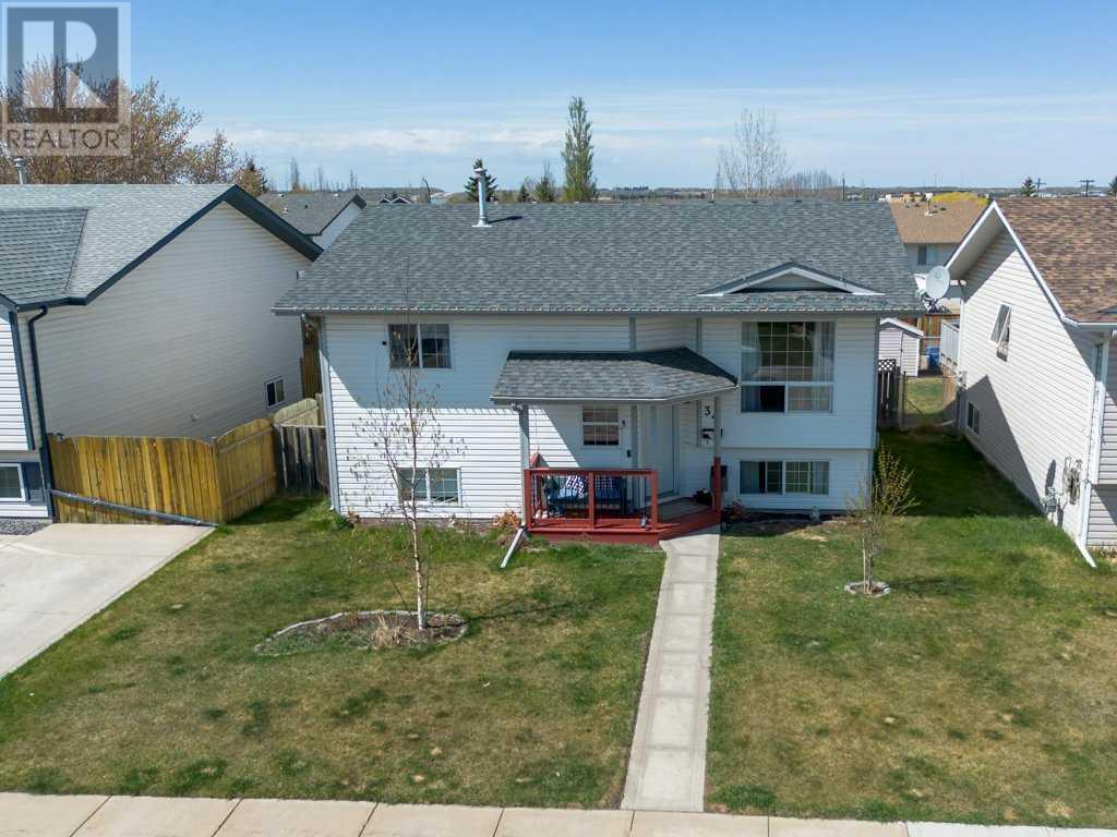 34 O'brien Crescent, Red Deer, Alberta  T4P 3T3 - Photo 2 - A2217741
