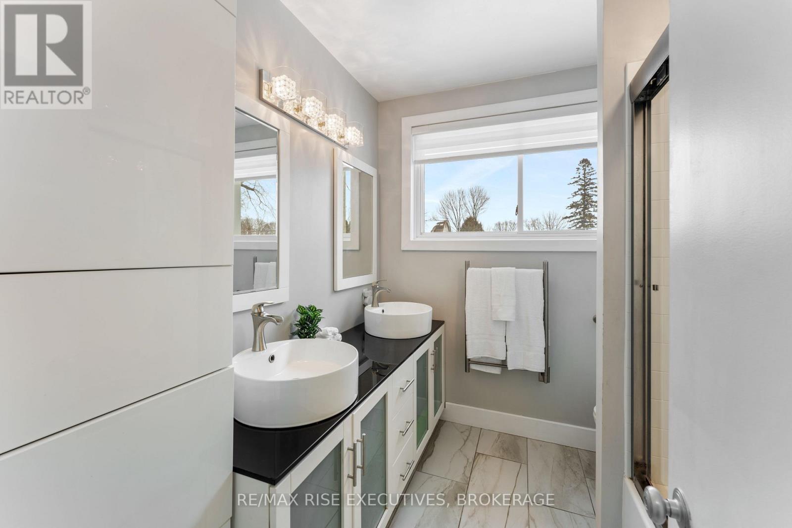 198 Westdale Avenue, Kingston (Central City East), Ontario  K7L 4S5 - Photo 26 - X12183967