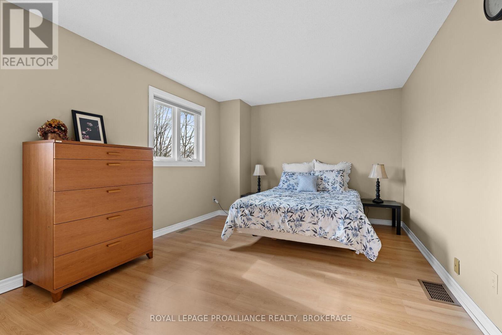 1042 Dillingham Street, Kingston (North Of Taylor-Kidd Blvd), Ontario  K7P 2P4 - Photo 23 - X12184068