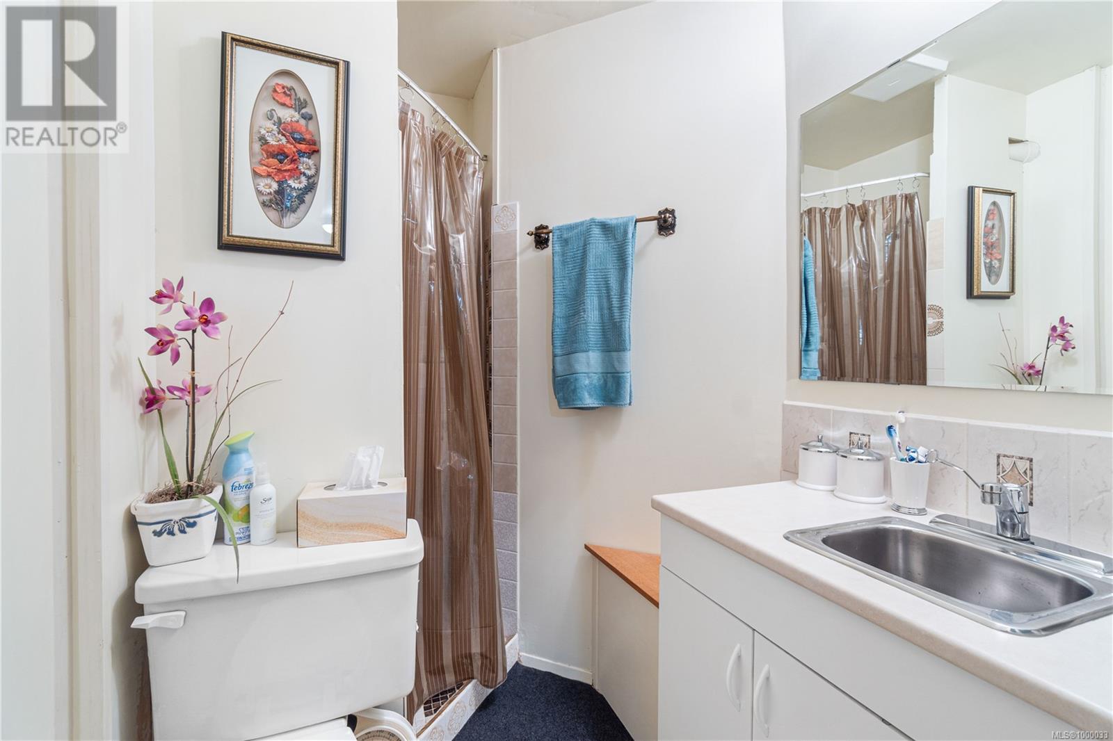 Property at 161 Bonavista Pl image 5