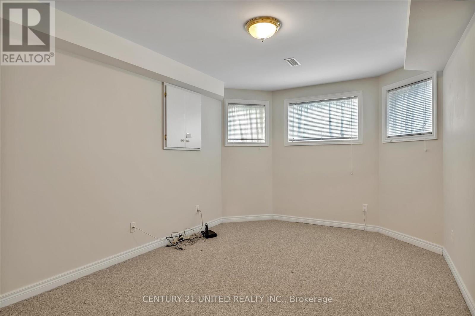 1329 White Crescent, Peterborough West, Ontario  K9K 2L6 - Photo 37 - X12183892