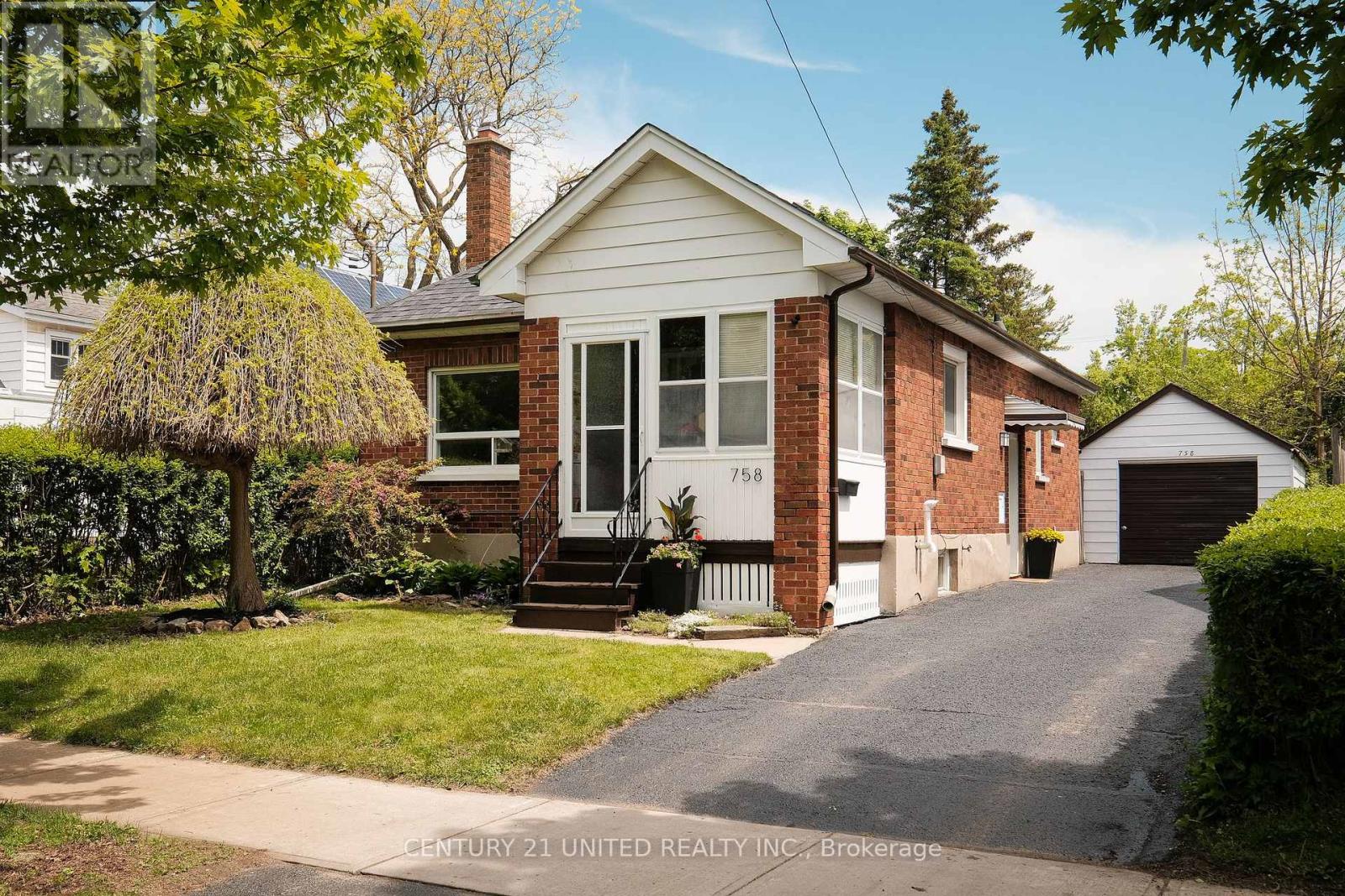 758 Bethune Street, Peterborough North, Ontario  K9H 4A6 - Photo 1 - X12183919