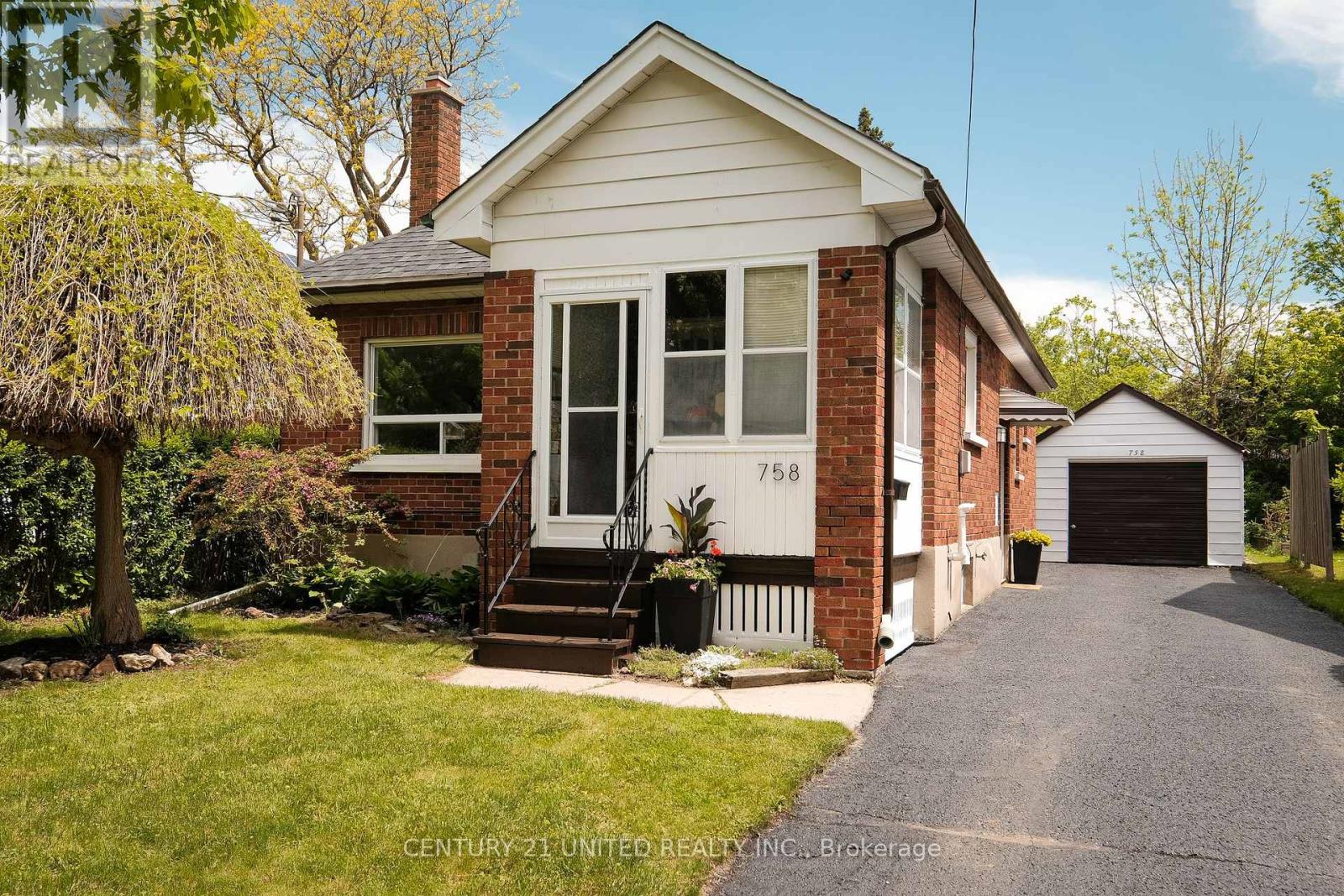 758 Bethune Street, Peterborough North, Ontario  K9H 4A6 - Photo 4 - X12183919