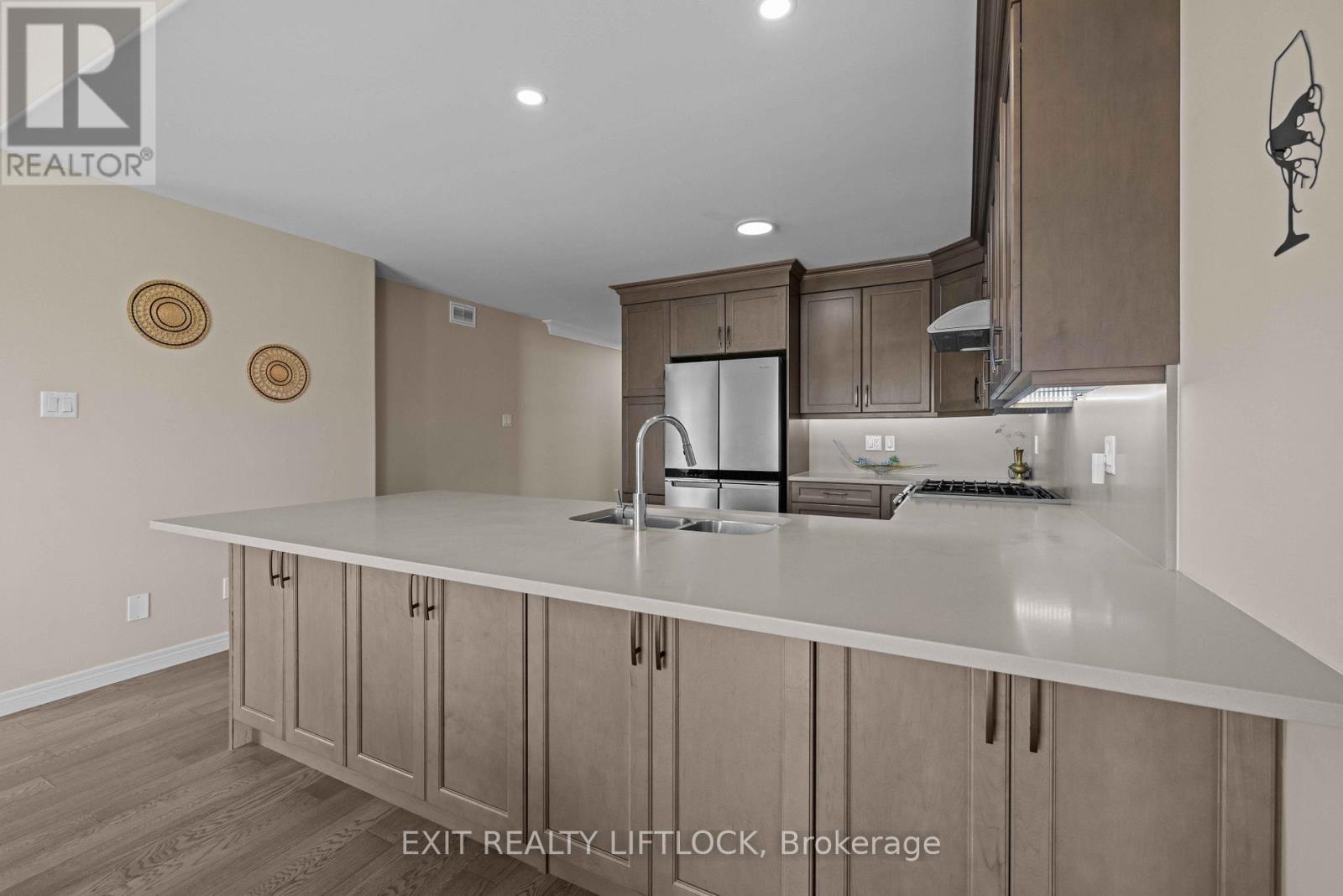 100 York Drive, Peterborough North, Ontario  K9K 0H7 - Photo 10 - X12183991