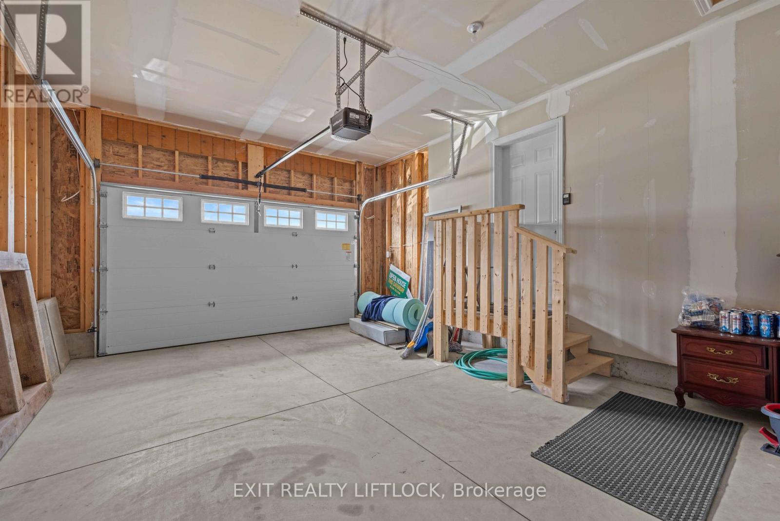 100 York Drive, Peterborough North, Ontario  K9K 0H7 - Photo 36 - X12183991