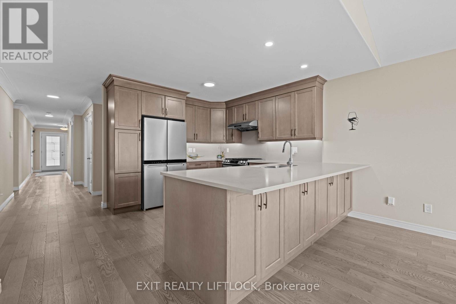100 York Drive, Peterborough North, Ontario  K9K 0H7 - Photo 8 - X12183991