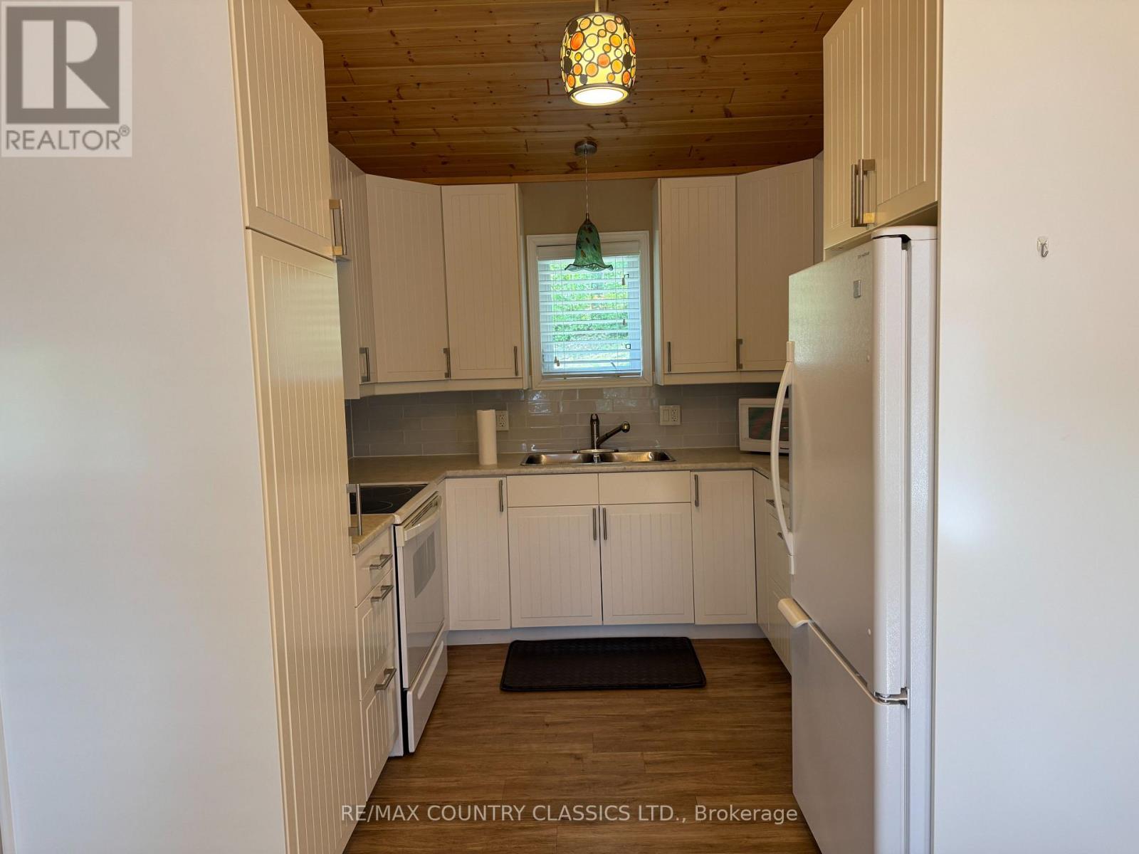 27241 Highway 28 S, Highlands East, Ontario K0L 1M0 - Photo 11 - X12183996
