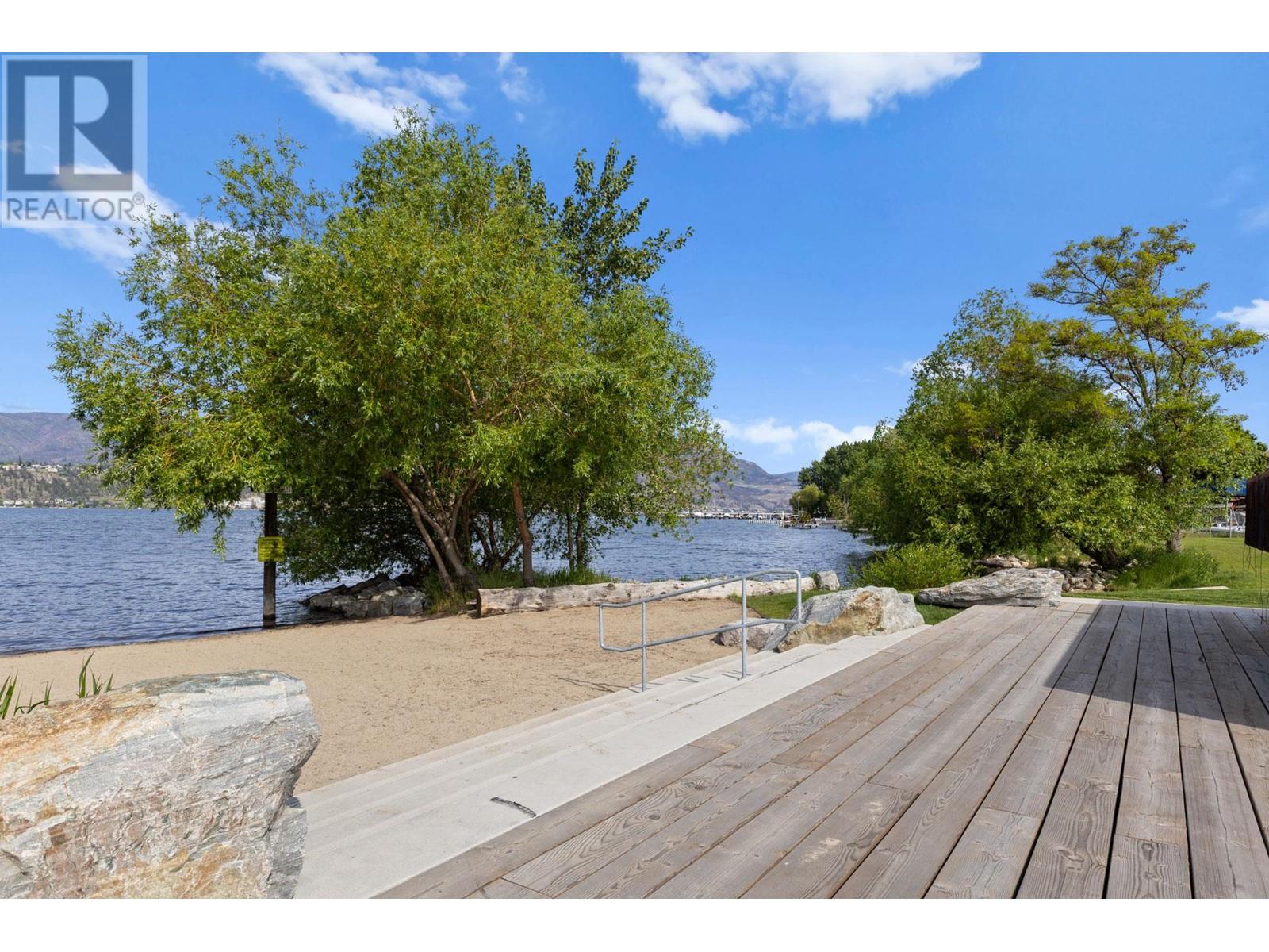 3145 Walnut Street Unit# 6, Kelowna, BC V1W3T6