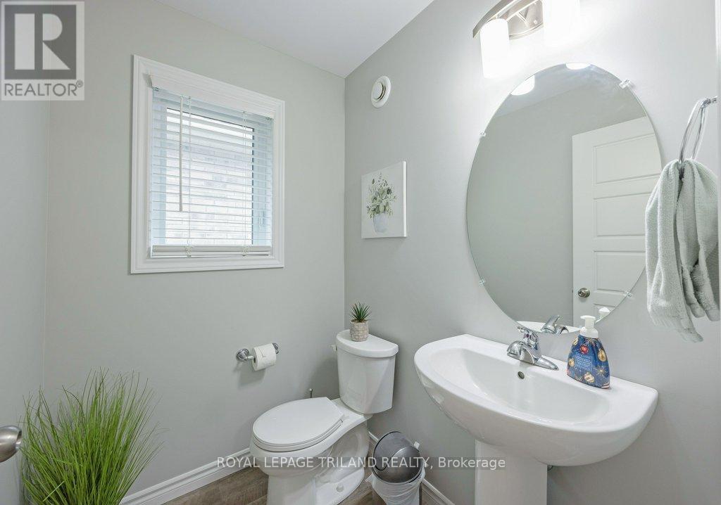 27 Foxtail Lane, St. Thomas, Ontario  N5R 0J2 - Photo 8 - X12183872