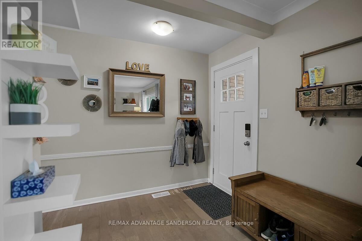 42 Regency Road, London North, Ontario  N6H 4A8 - Photo 14 - X12183970