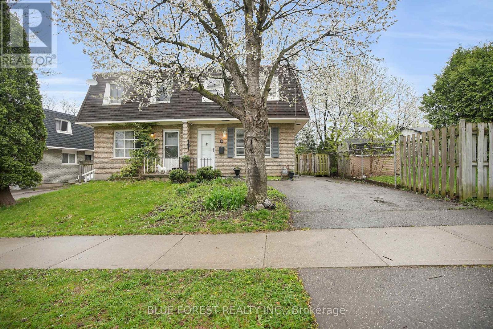 9 Ardsley Road