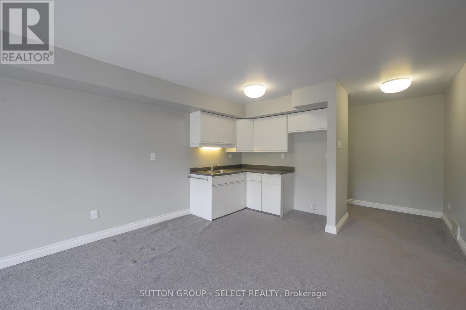 5 - 10 Mackellar Avenue, London North, Ontario  N6H 5C5 - Photo 37 - X12184021