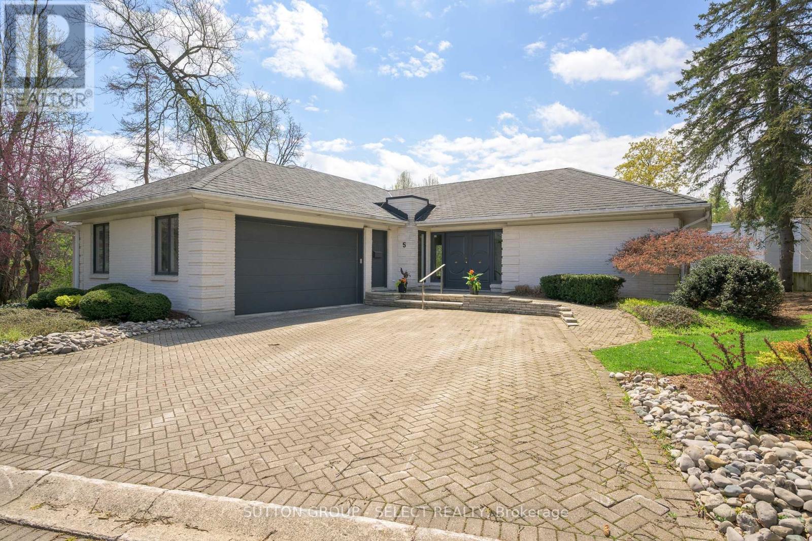 5 - 10 Mackellar Avenue, London North, Ontario  N6H 5C5 - Photo 8 - X12184021