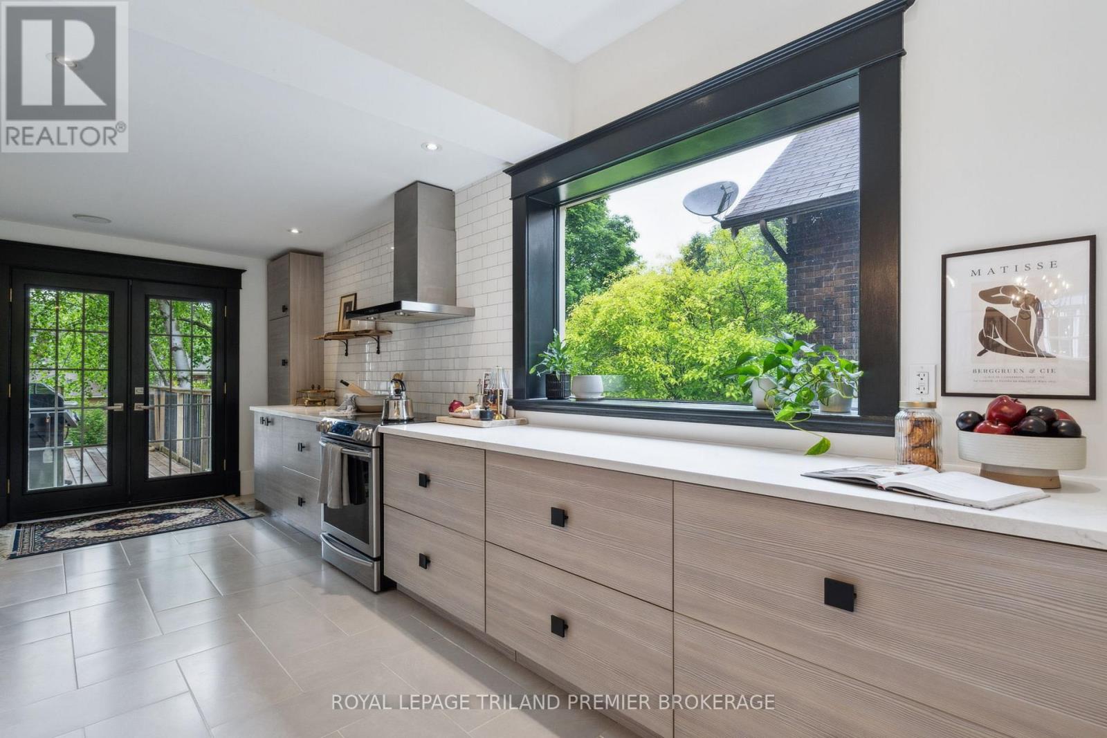 414 Baker Street, London South, Ontario  N6C 1X7 - Photo 17 - X12184036