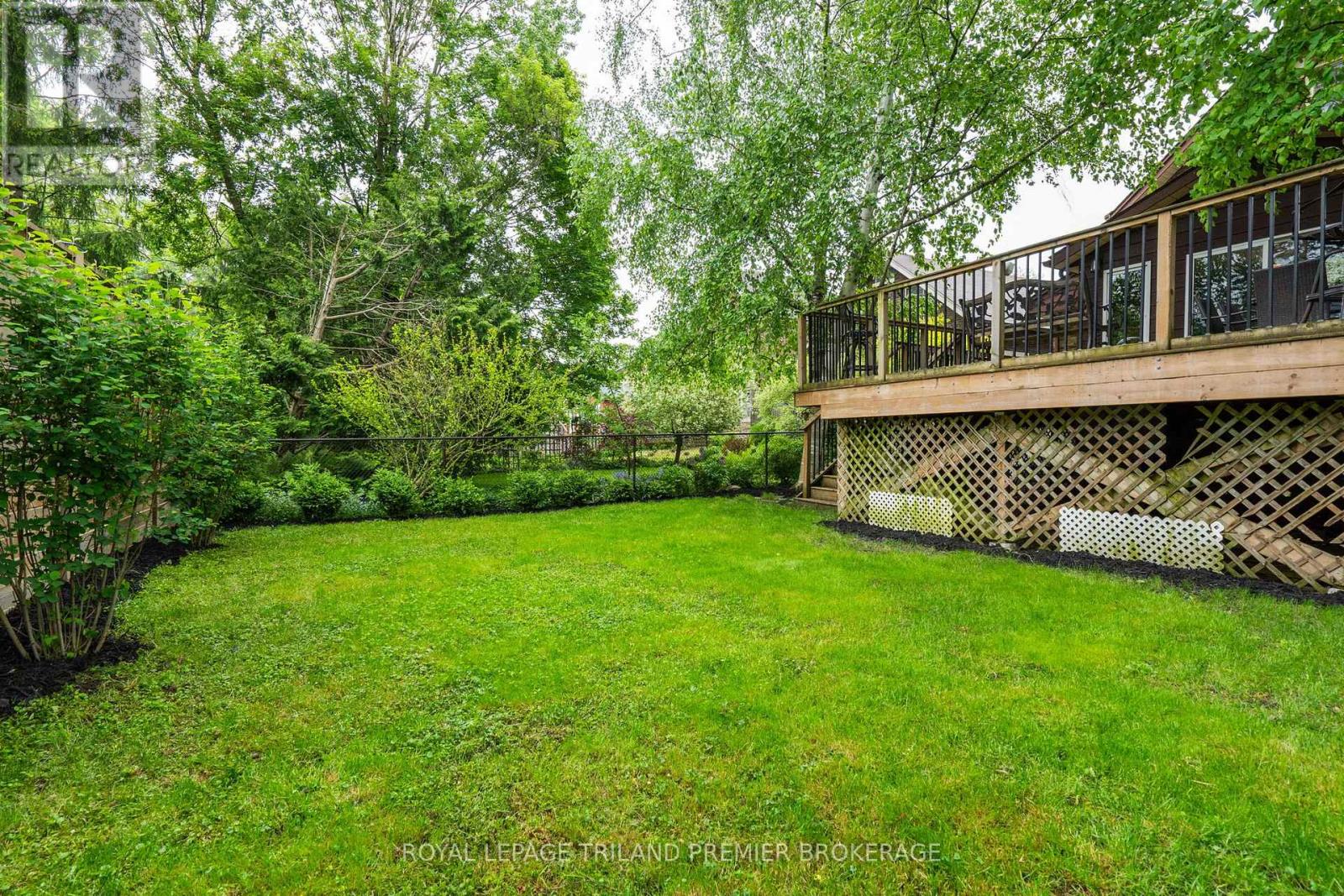 414 Baker Street, London South, Ontario  N6C 1X7 - Photo 42 - X12184036