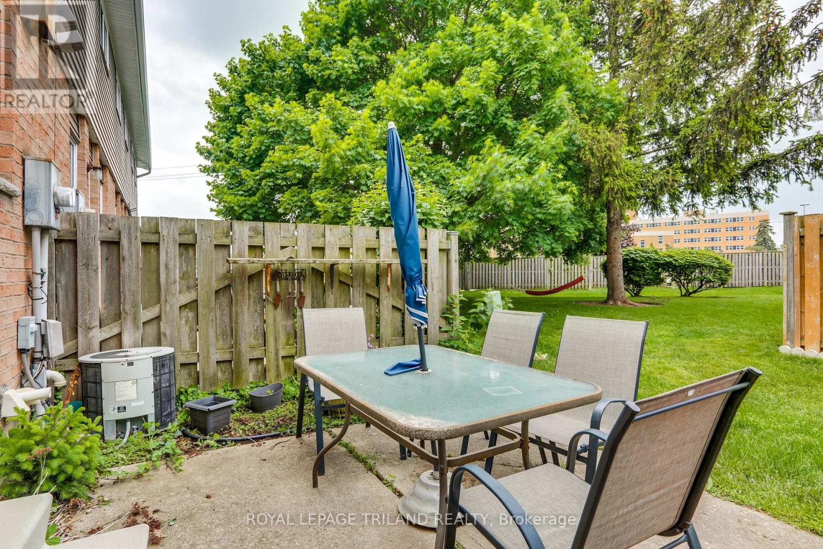 57 - 320 Westminster Avenue, London South, Ontario  N6C 5H5 - Photo 39 - X12184059