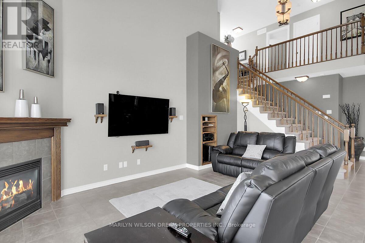 652 Netley Circle, Ottawa, Ontario  K1T 0A4 - Photo 12 - X12184052