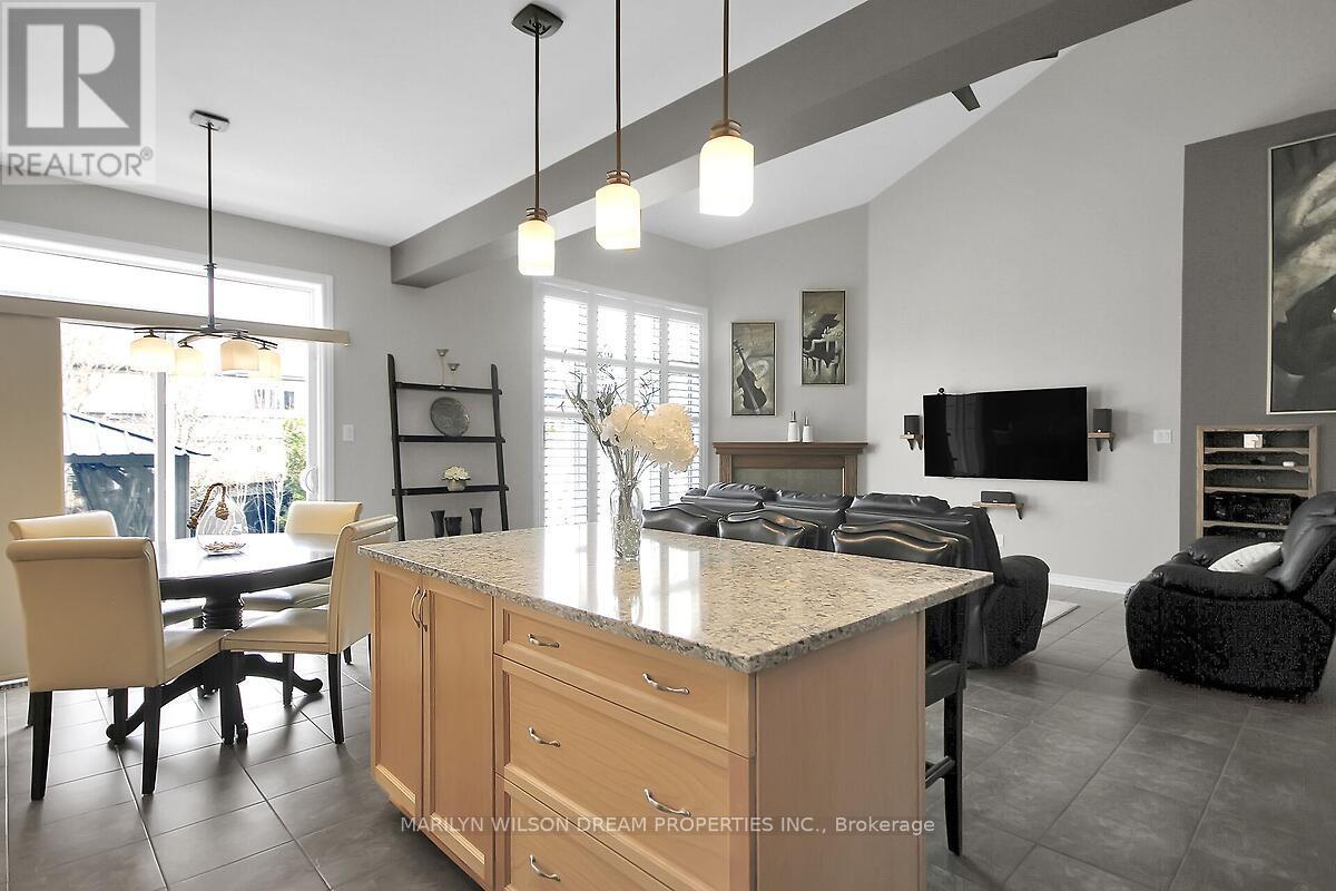652 Netley Circle, Ottawa, Ontario  K1T 0A4 - Photo 16 - X12184052