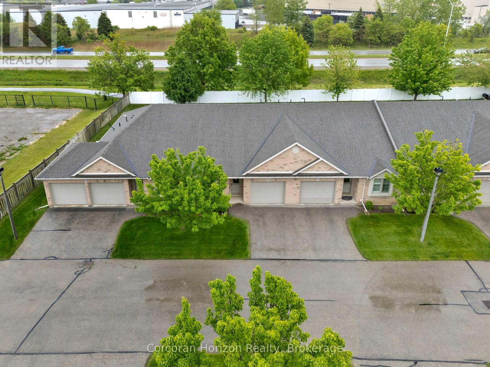 29 - 385 Park Road N, Brantford, Ontario  N3R 0A1 - Photo 2 - X12183917