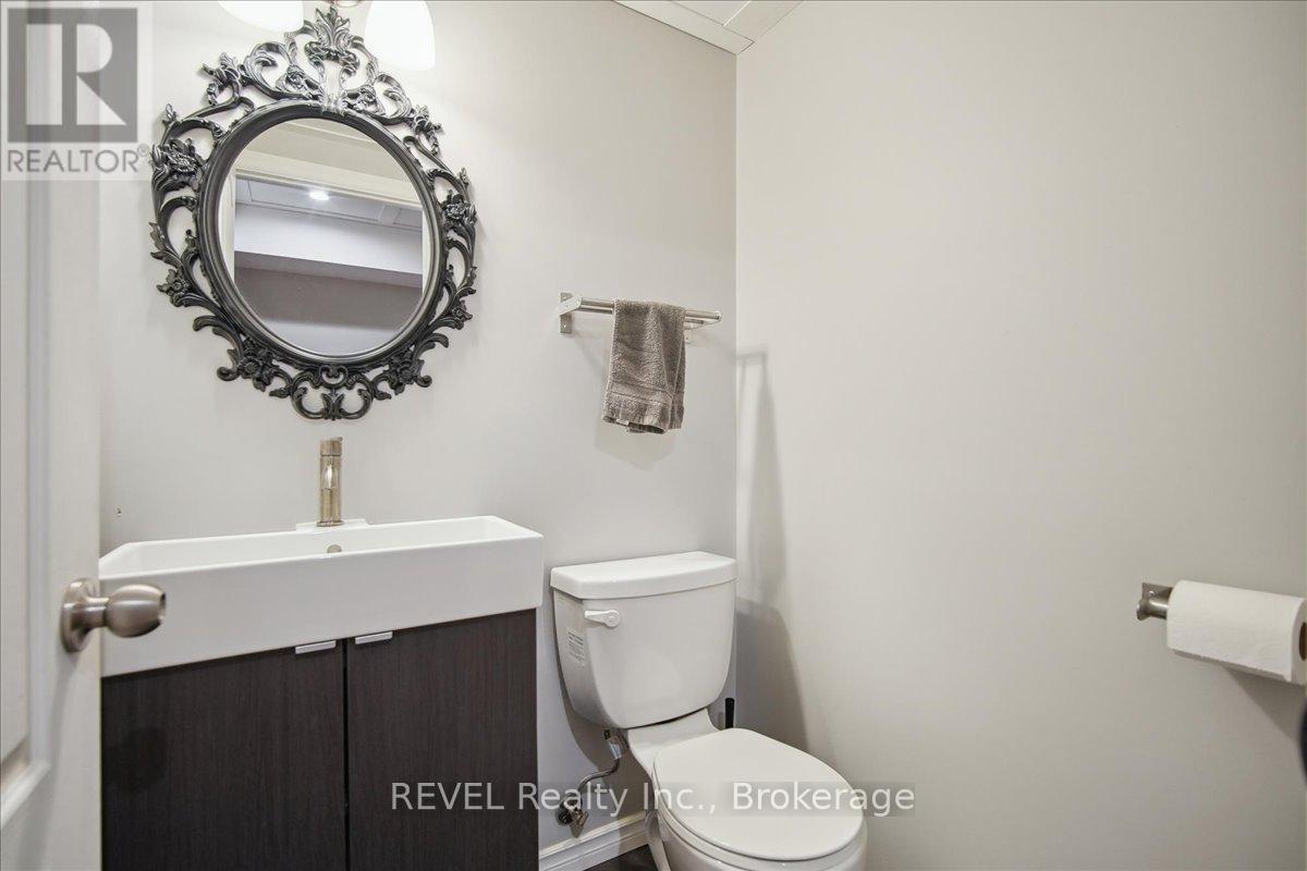 5300 Picketts Way, Burlington, Ontario  L7L 7J6 - Photo 24 - W12183973