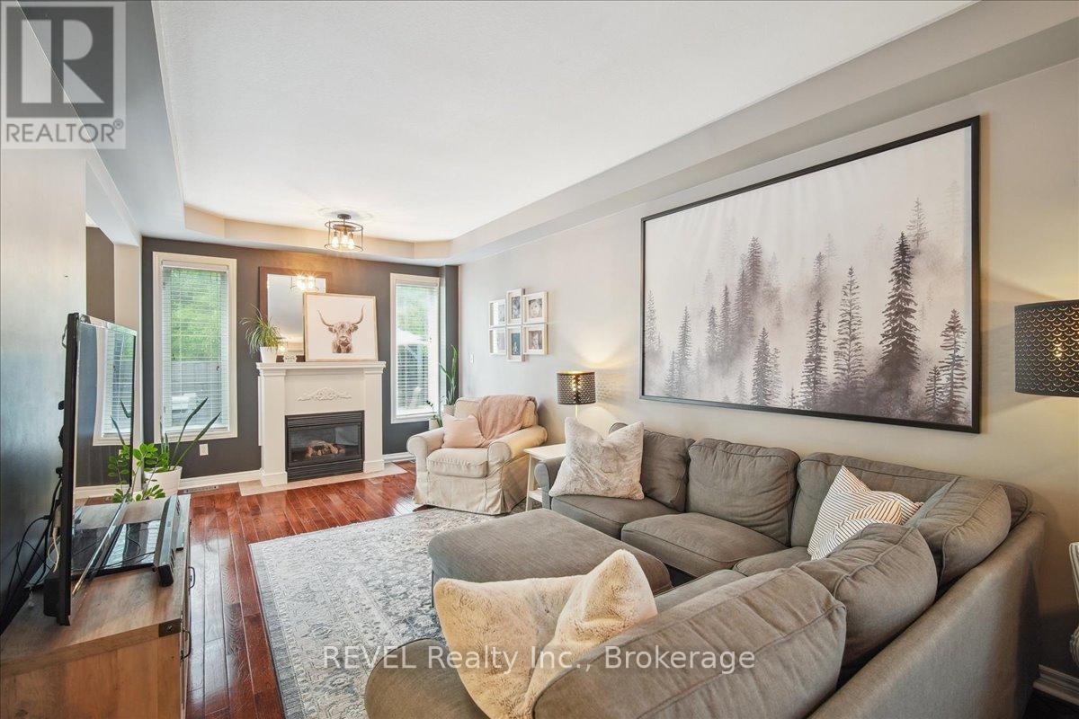 5300 Picketts Way, Burlington, Ontario  L7L 7J6 - Photo 8 - W12183973