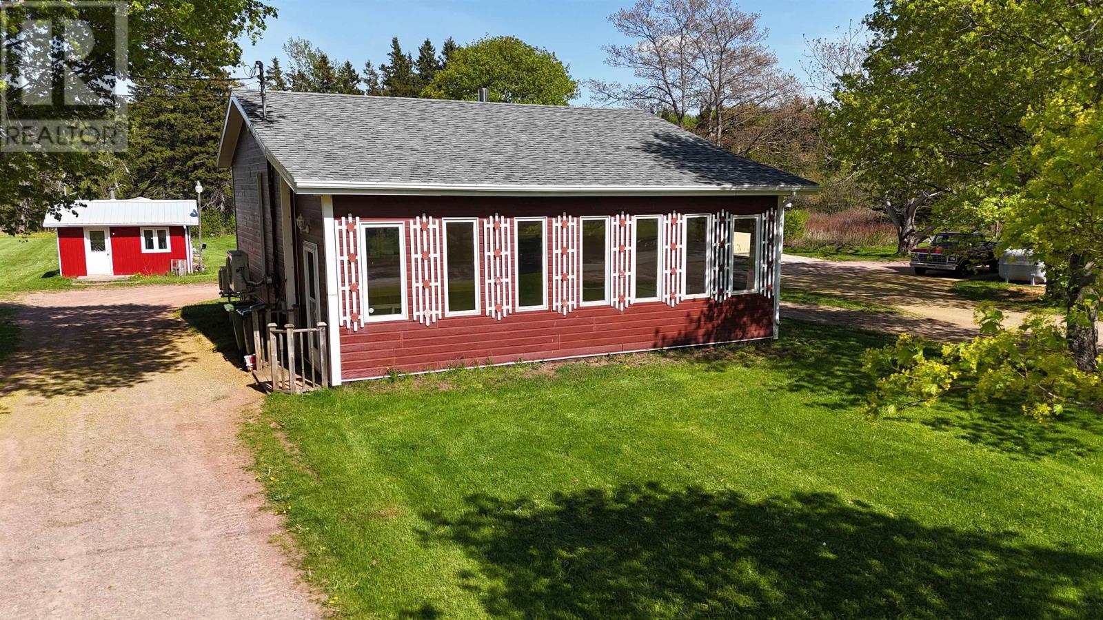 338 Church Street, Tignish, Prince Edward Island  C0B 2B0 - Photo 1 - 202512821