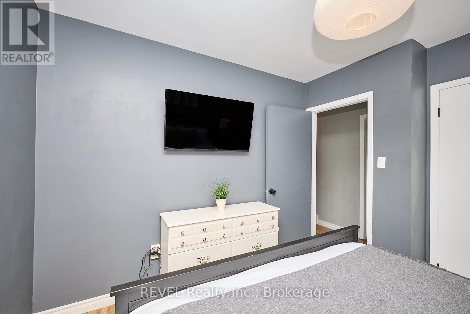 12 Ridley Heights Drive, St. Catharines, Ontario  L2S 2J2 - Photo 18 - X12183989