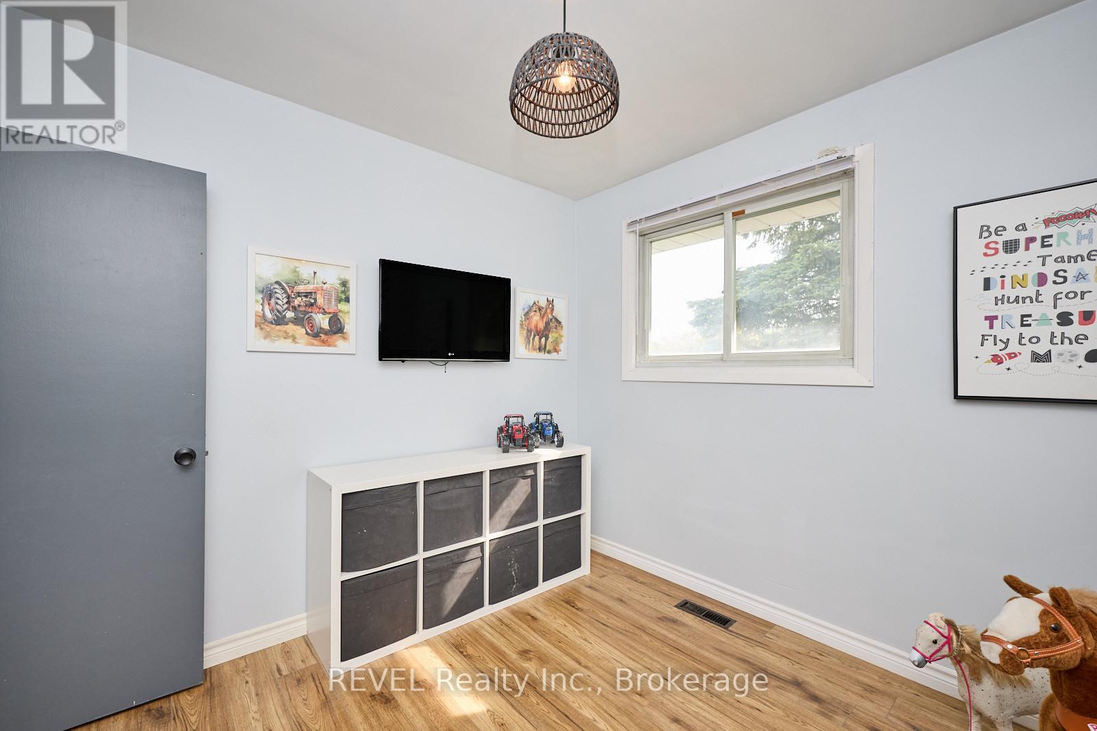 12 Ridley Heights Drive, St. Catharines (Ridley), Ontario  L2S 2J2 - Photo 20 - X12183989