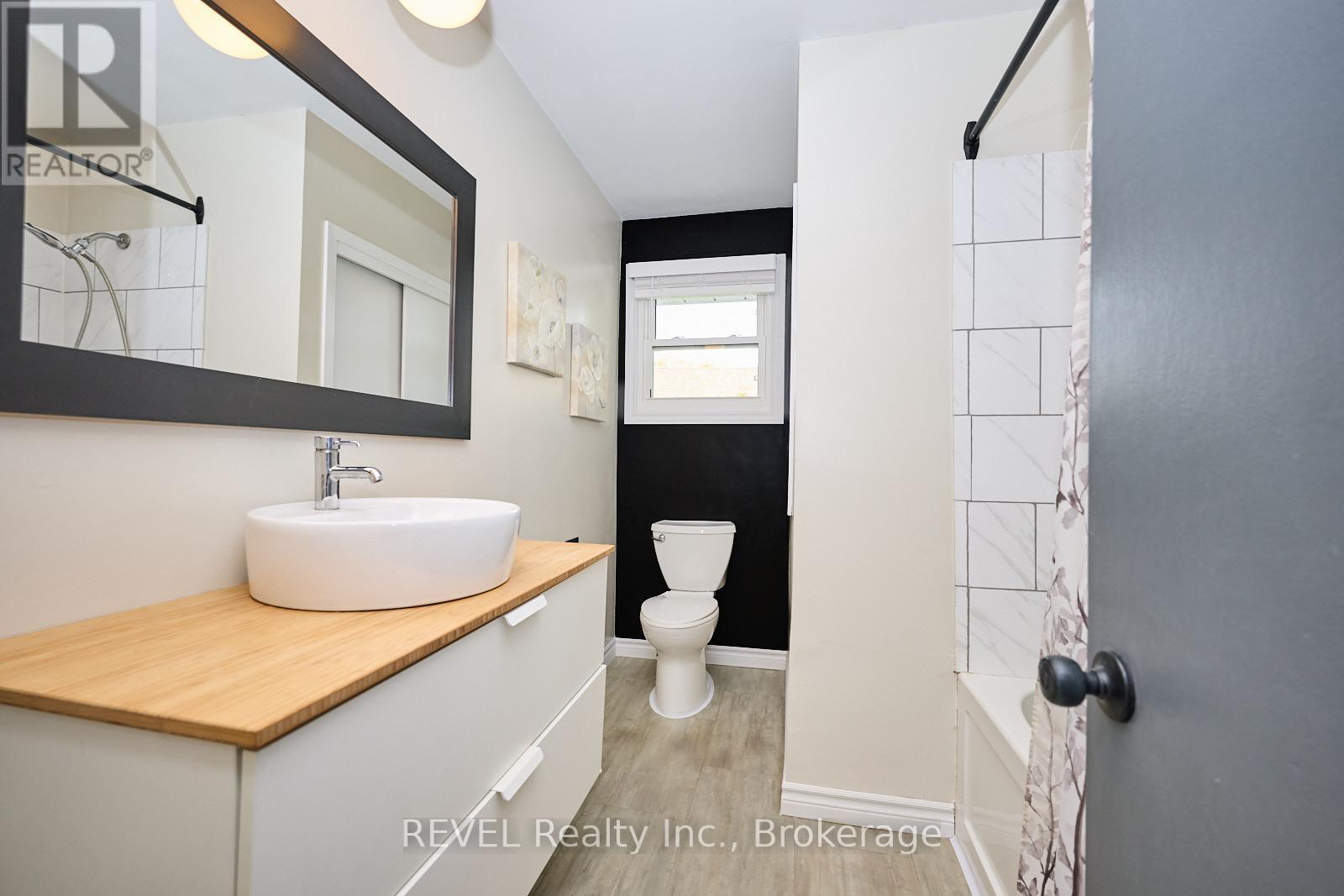 12 Ridley Heights Drive, St. Catharines, Ontario  L2S 2J2 - Photo 21 - X12183989