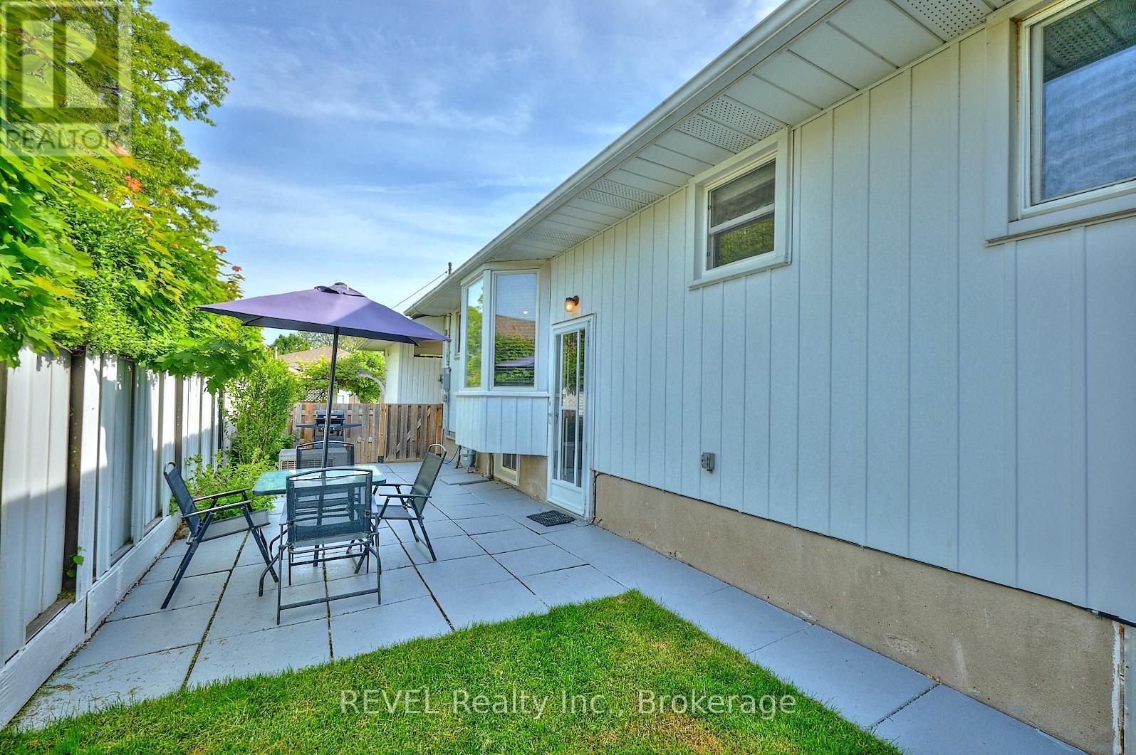 12 Ridley Heights Drive, St. Catharines, Ontario  L2S 2J2 - Photo 32 - X12183989
