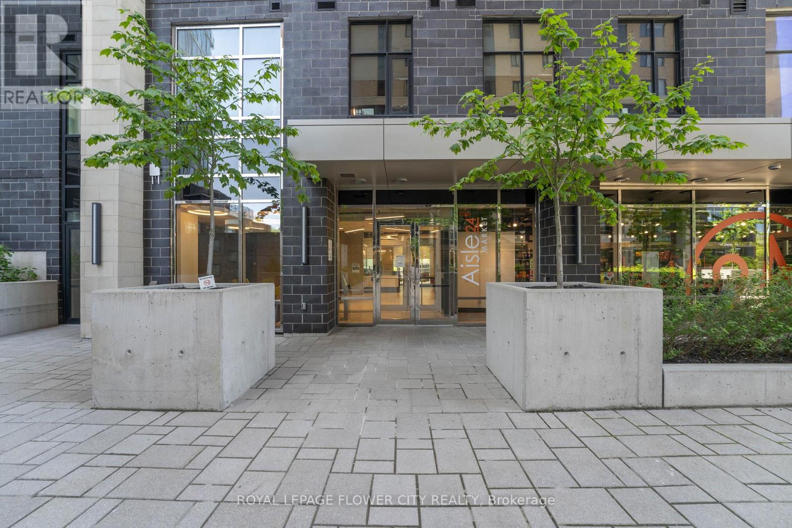 1619 - 105 Champagne Avenue S, Ottawa, Ontario  K1S 4P3 - Photo 7 - X12124048