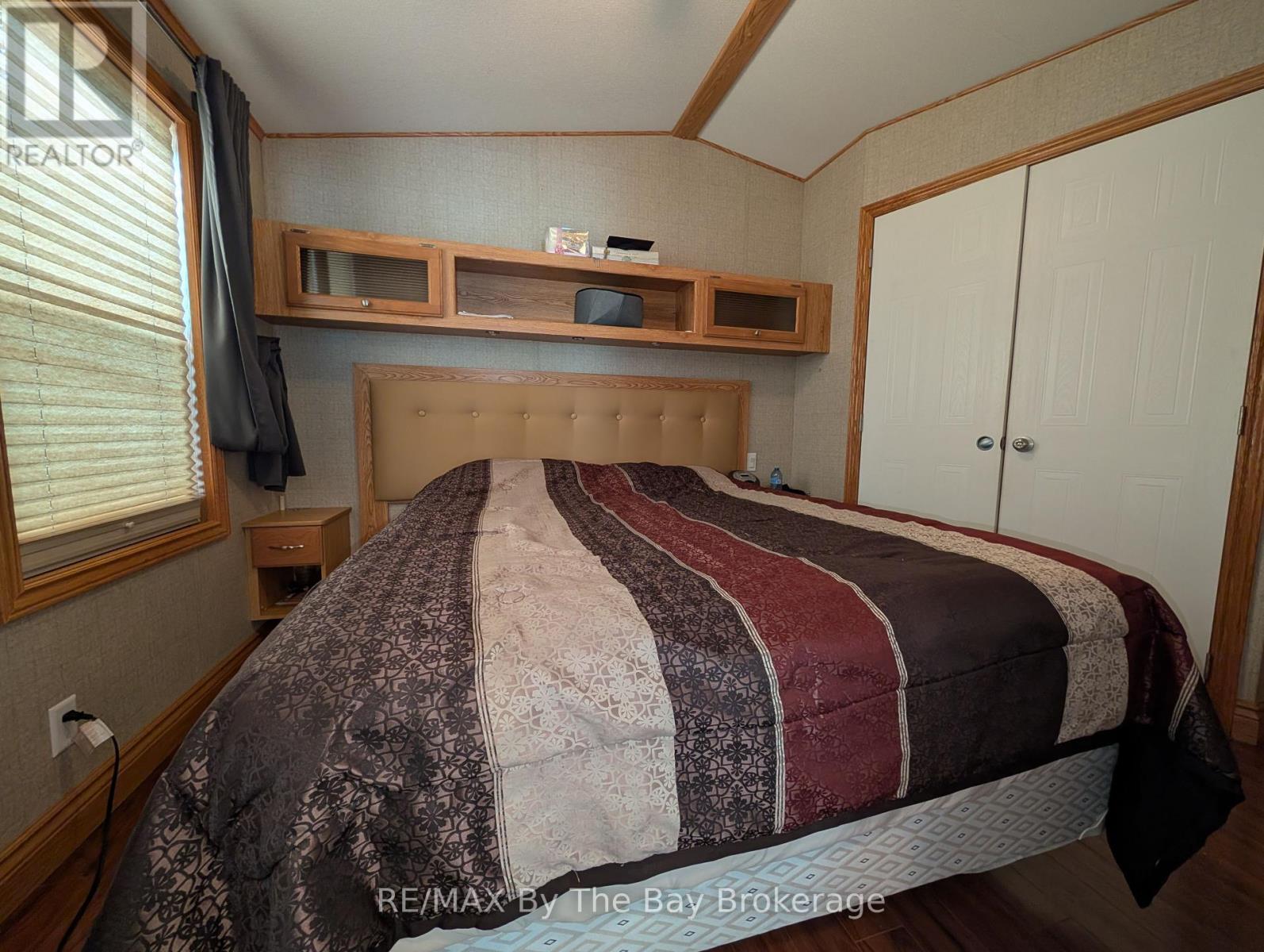 5 Chippewa Trail, Wasaga Beach, Ontario  L9Z 1X7 - Photo 9 - S12184017