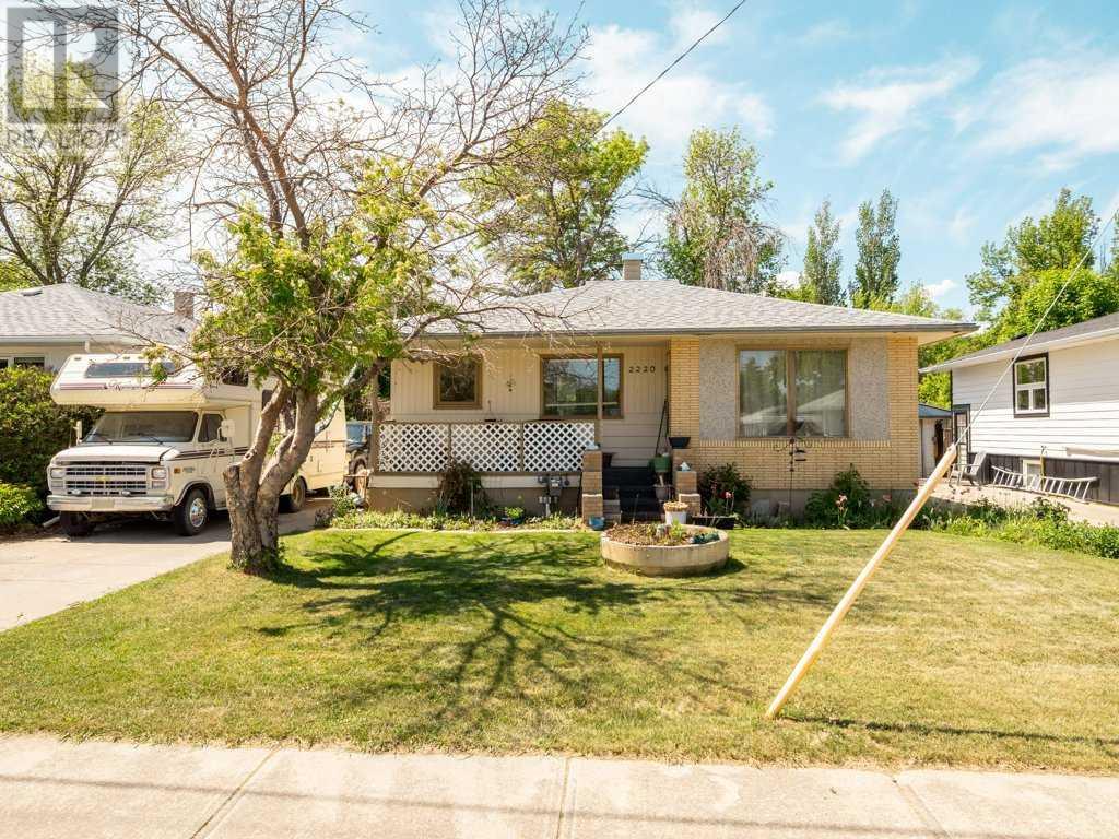 2220 18 Street, Coaldale, Alberta  T1M 1G3 - Photo 1 - A2225451
